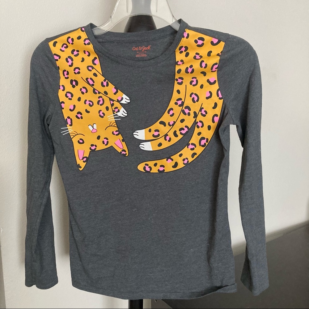Grey leopard tee shirt